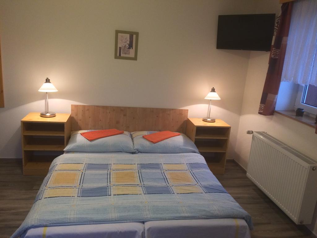 Penzion U Pily Paseky nad Jizerou Buitenkant foto