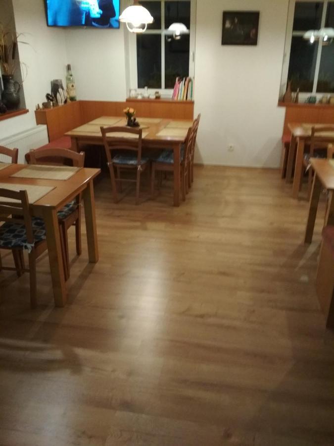 Penzion U Pily Paseky nad Jizerou Buitenkant foto